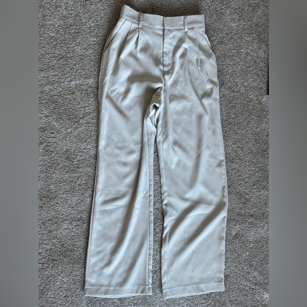 Elegant Women's Cream Trousers